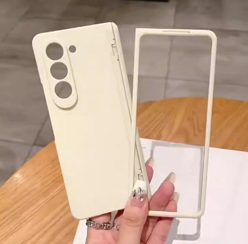 Ốp Lưng Galaxy Z Fold 7 Có Khe Đựng Bút SS126